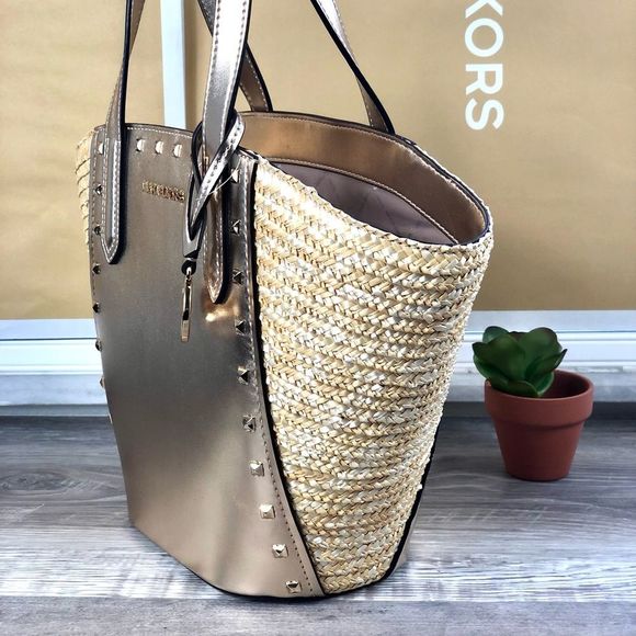 Michael Kors Portia Small Tote - Picture 4 of 8